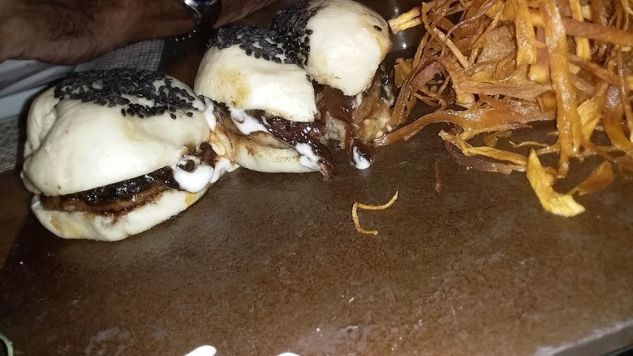 Barloa Sushi & Grill