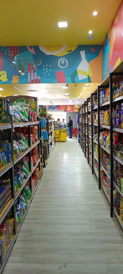 Metro Candy Market