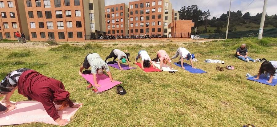 DISATI YOGA Y MEDITACIÓN TERAPEUTICA INTEGRAL